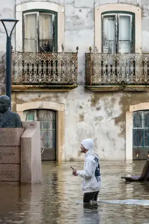 Mais de 160 estradas afetadas pelas cheias no distrito de Santarém